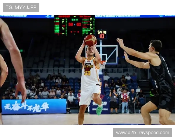 CBA外援身高掺水引争议，新疆队快刀裁人避政策风险